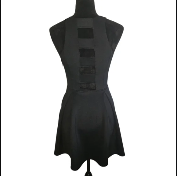 Abercrombie & Fitch Black Jersey Mini Dress - Size XS - Picture 4 of 6